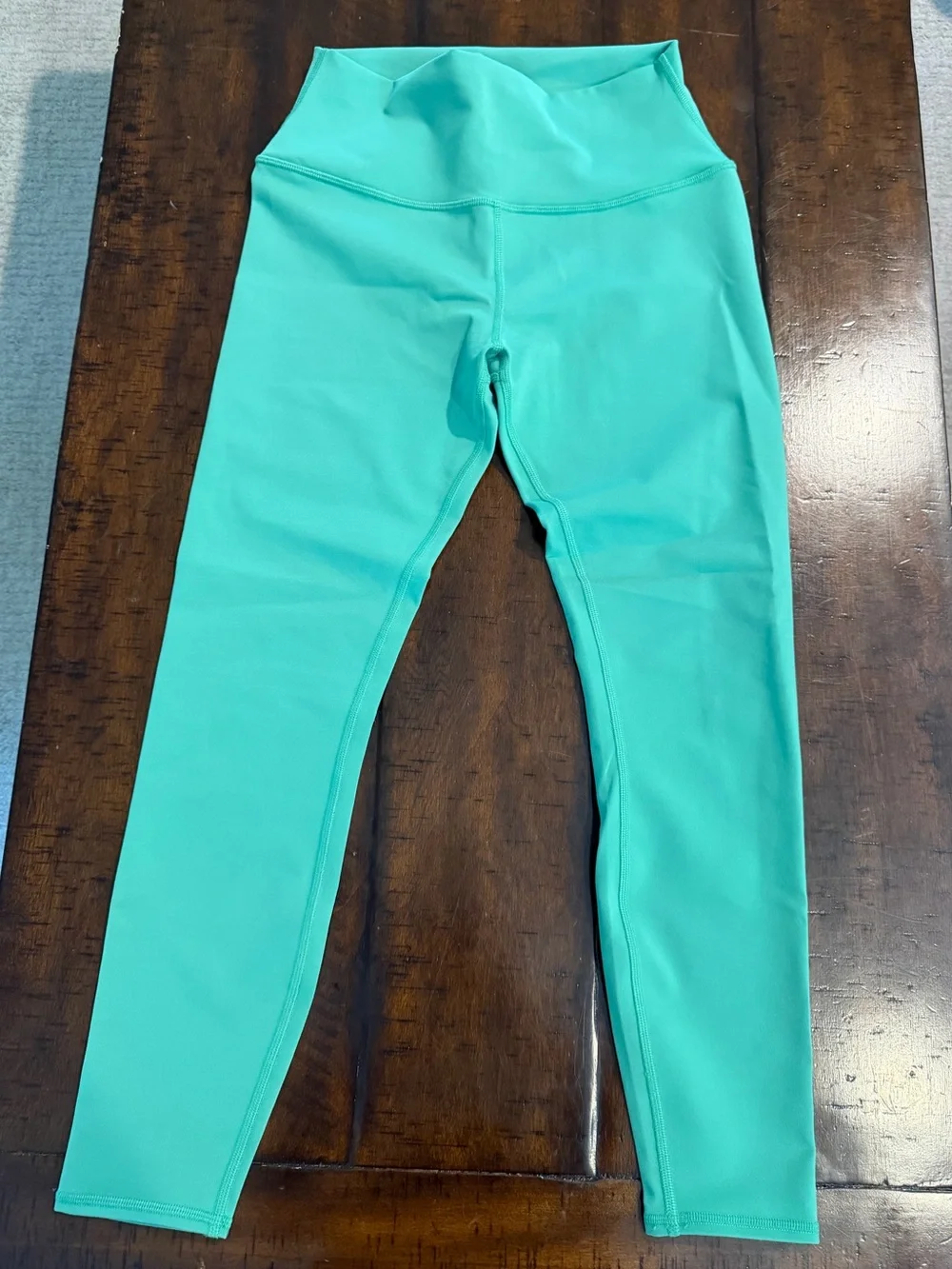 ALO Yoga Airbush 7/8 Leggings in Mint Teal